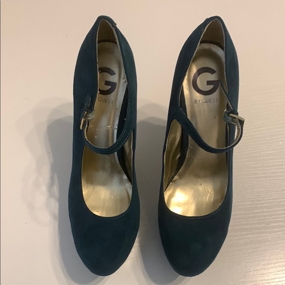 GUESS Mary Jane Pumps - Picture 2 of 7